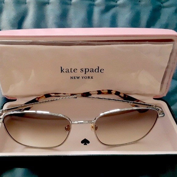 L♥️VE BNWT KATE SPADE SUNGLASSES main image 7
